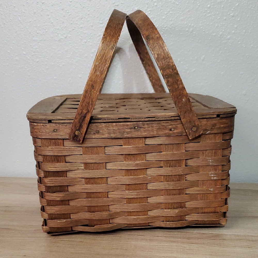 Peterboro Woven Top Wooden Picnic Basket with Handles Vintage Home Decor Antique